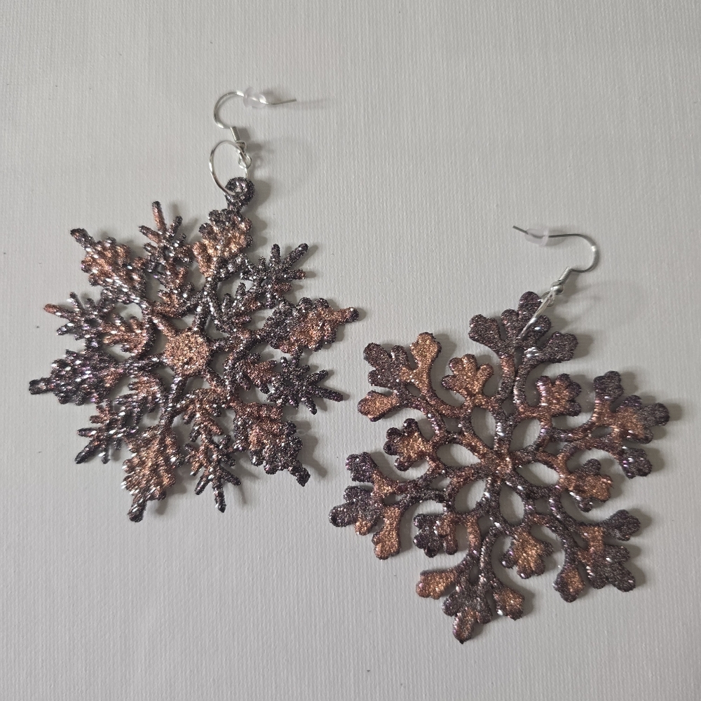 HANDCRAFTED Snowflake Pierced Earrings HANDPAINTED Holiday Jewelry Accessories